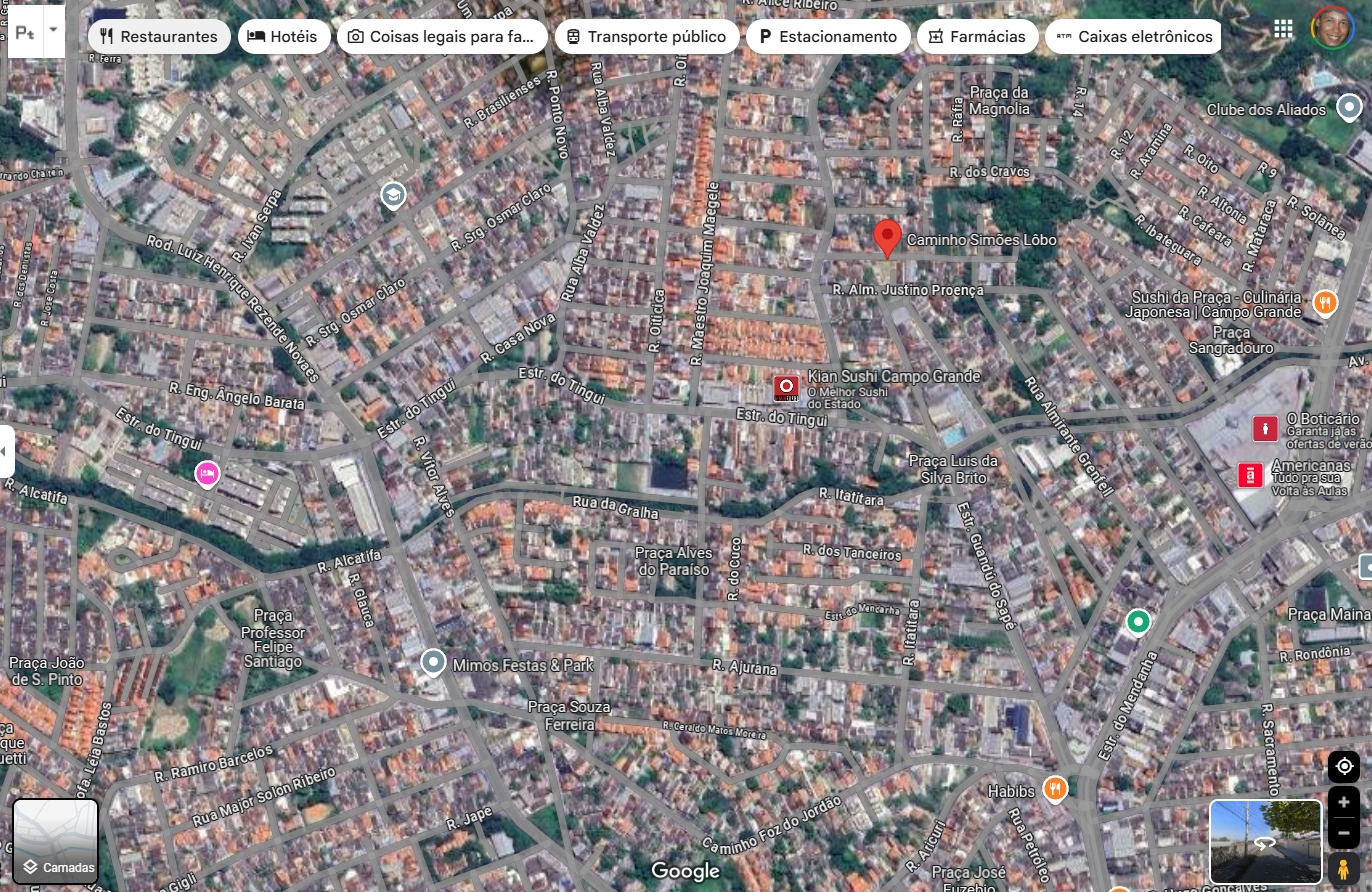 Vista lateral do terreno